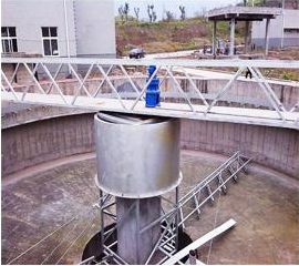 Clarifier center drive and bridge inside an empty tank